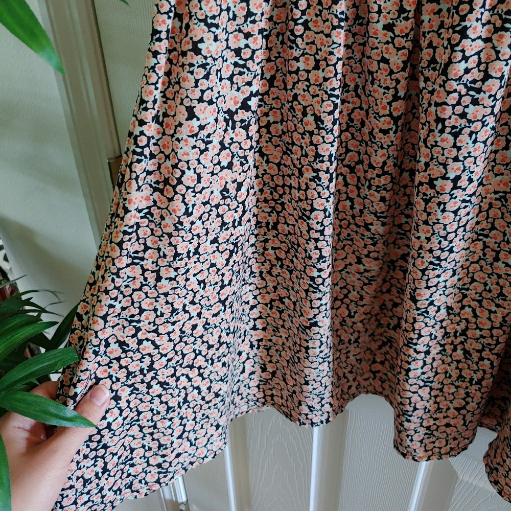 SOLD! LA Hearts Floral Button Dress - Picture 6 of 7